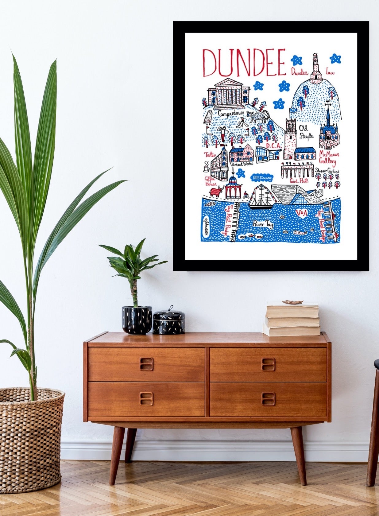 Dundee Art Print - Julia Gash